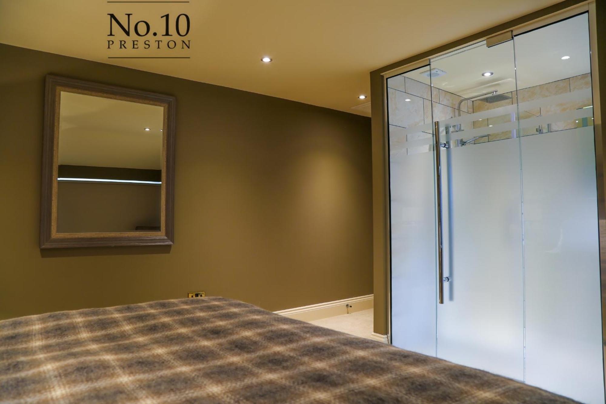 No.10 Preston Hotel Preston  Buitenkant foto